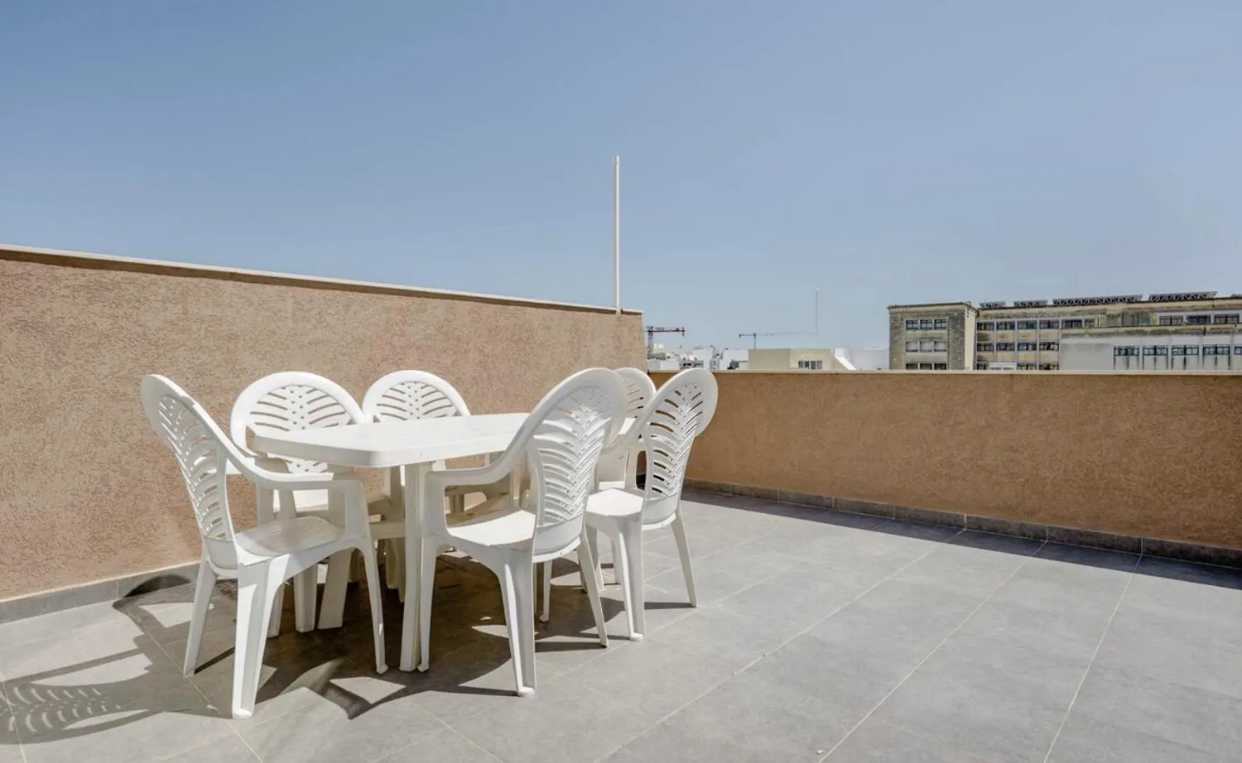 F12 Modern And Bright Apartment In Malta Msida